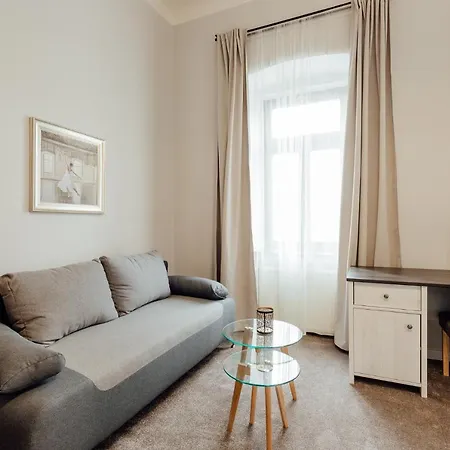 Aparthotel Botanicky Dvor 4*