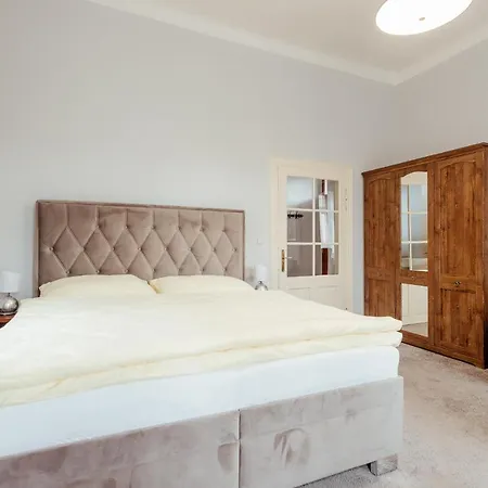 Aparthotel Botanicky Dvor
