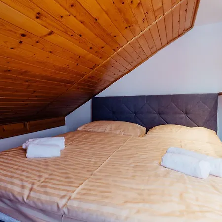 Botanicky Dvor Aparthotel Banska Stiavnica