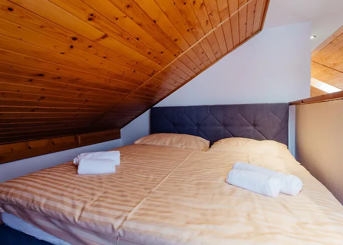 Botanicky Dvor Aparthotel Banska Stiavnica